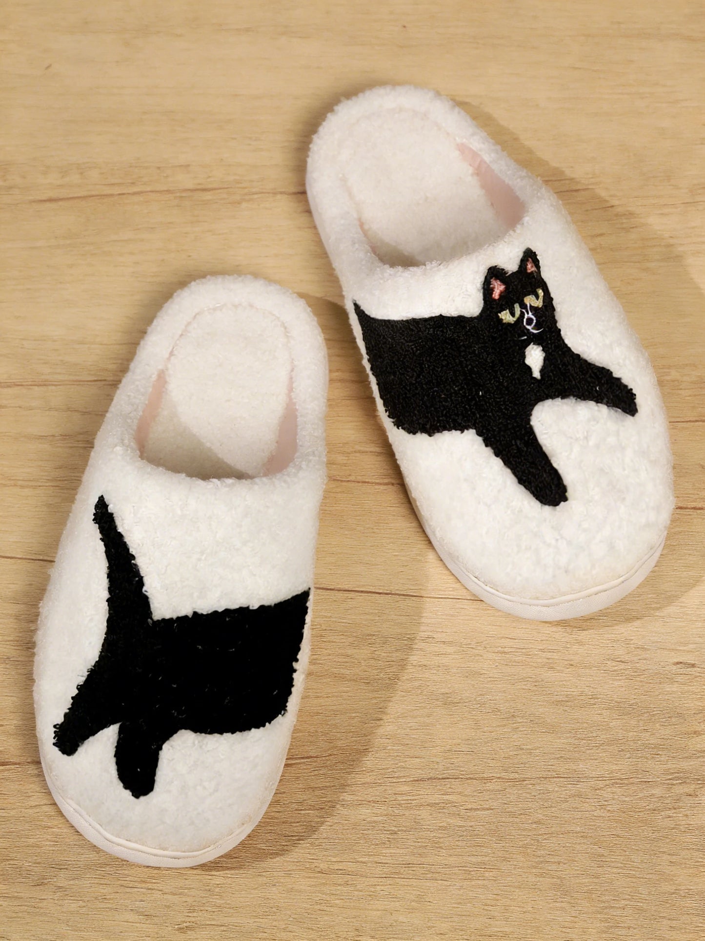 Fuzzy Cat Embroidered Slippers