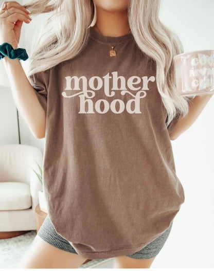Retro Mama Shirt Mothers Day Gift Trendy Graphic Tee for Mom